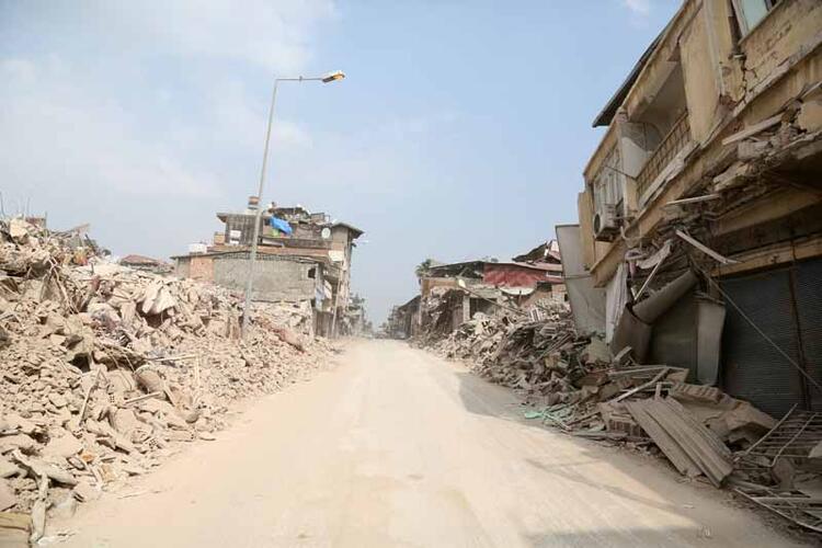 Eski Antakya'da yıkılmayan ya da hasar almayan tek bir bina bile kalmadı