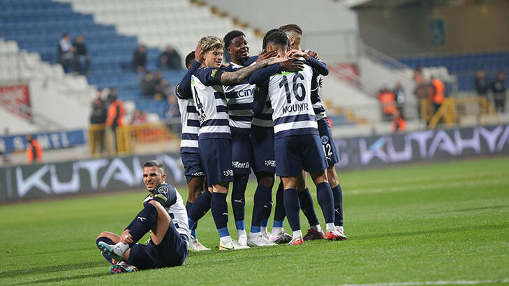 Kasımpaşa 3 puanı 3 golle aldı