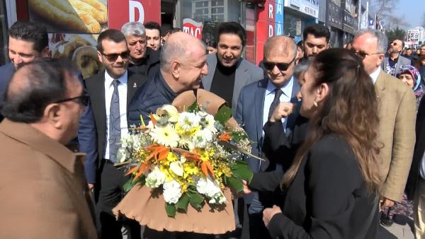 Ümit Özdağ Esenyurt'ta Sinan Oğan için imza istedi