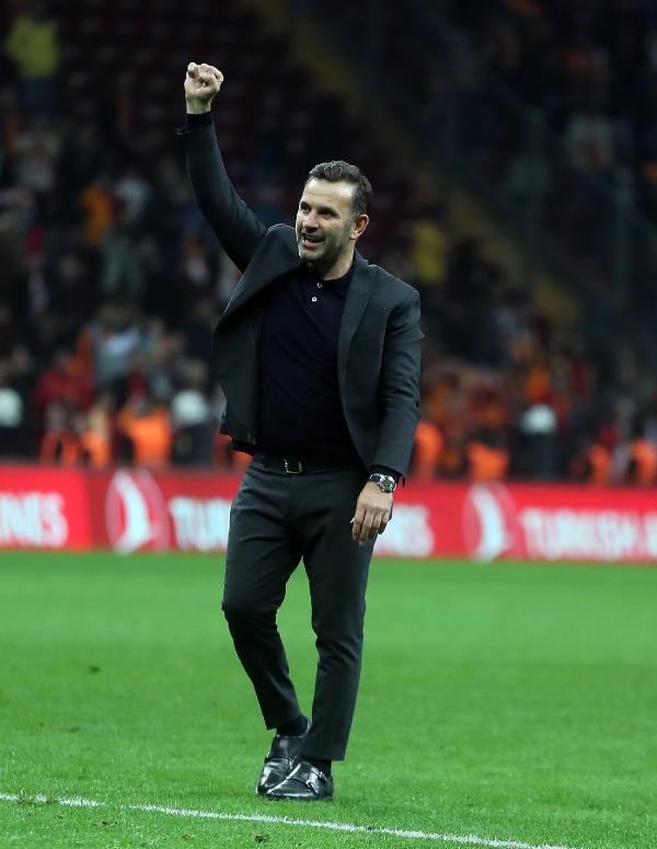 Okan Buruk: Pozisyonlarla ilgili kulüp olarak açıklama bekliyoruz