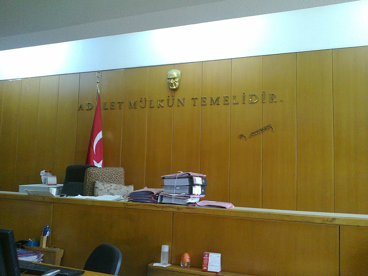 Gece Yarısı Yargıçları