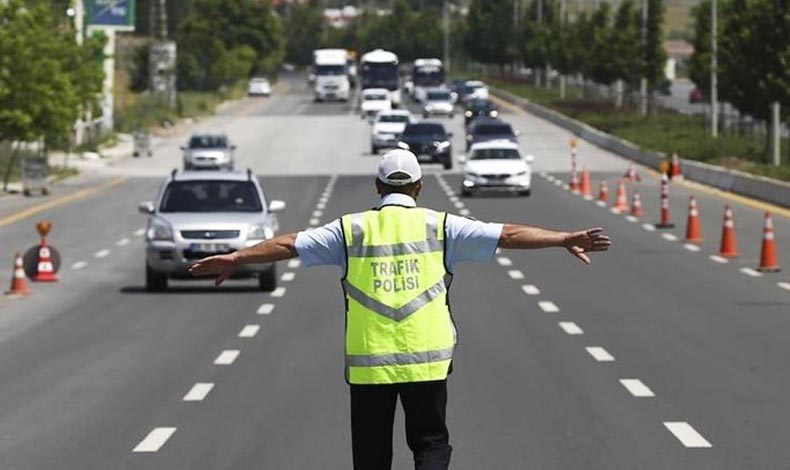 Bayram trafiğini 164 bin 686 kişi denetleyecek