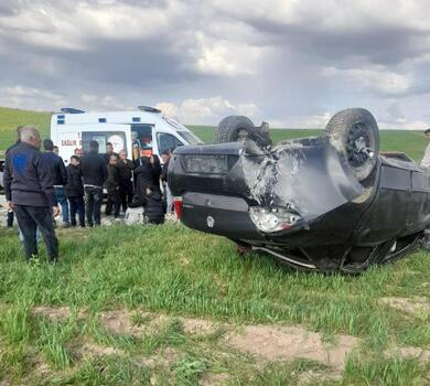Kocaeli 'de güvenlik kamerasına yansıyan kaza: 8yaralı