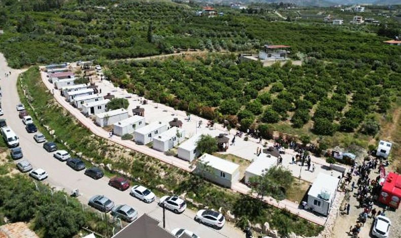 Öğretmen çiftten konteynerde eğitim köyü