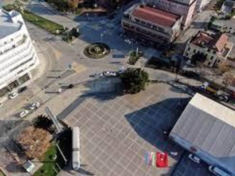 Samsun cumhuriyet meydanı kaç kişi alır?