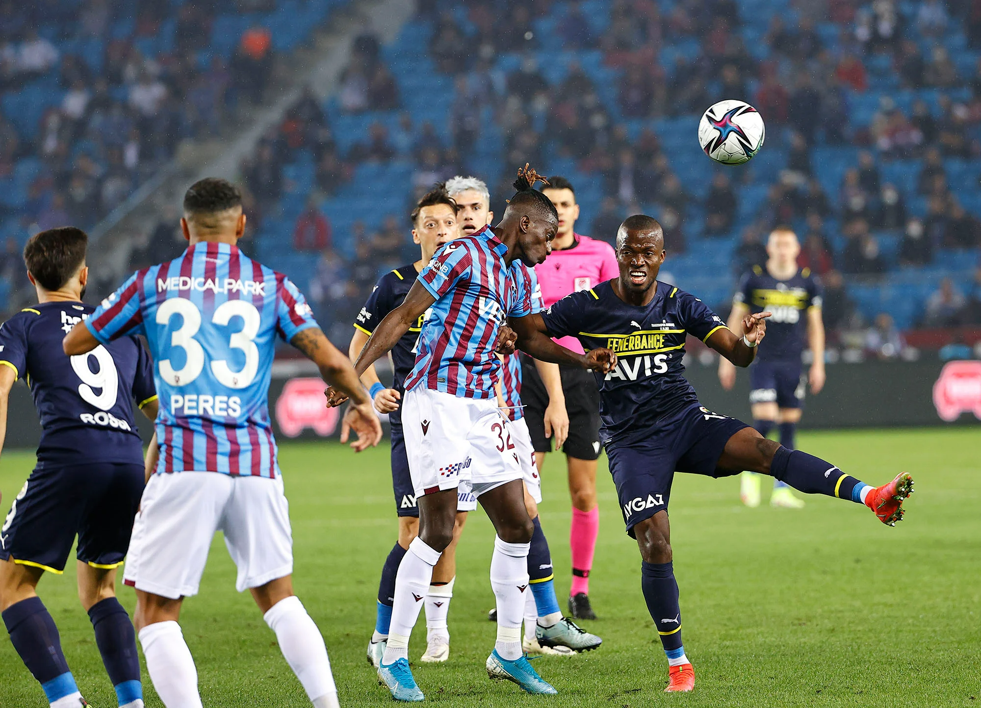 Trabzonspor Fenerbahçe’ye Konuk Oluyor