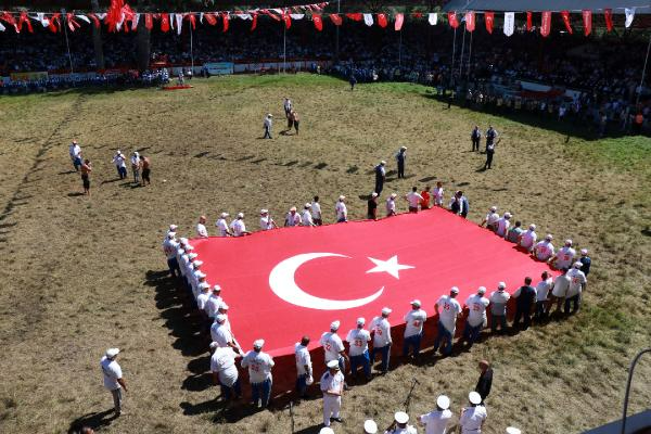 Kırkpınar Er Meydanı'nda bir gelenek unutulmadı