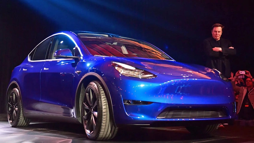 Tesla'ya üç ayda gelen fahiş zam!