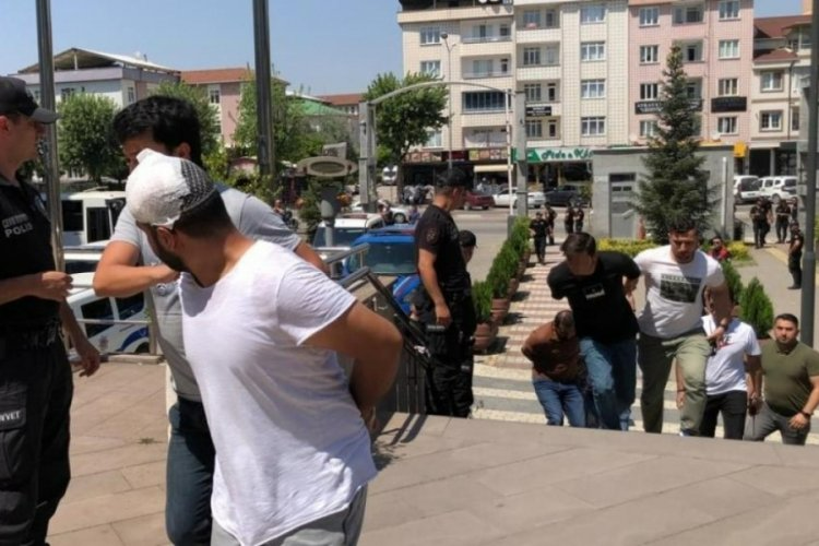 Komşuların gürültü kavgası: 1 ölü 2 yaralı