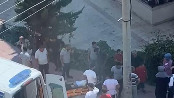 Silahını kemerine takarken cinsel organını vurdu