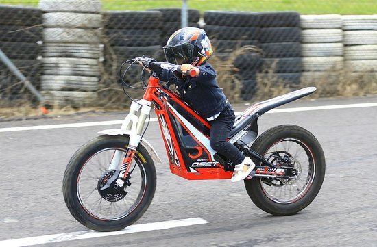 Kenan Sofuoğlu'nun oğlu Zayn motosiklet kazası yaptı!