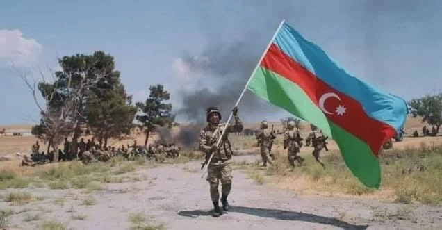 Azerbaycan’dan Karabağ’a kara harekatı!