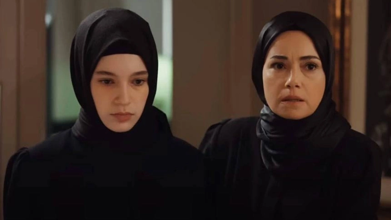 Kızıl Goncalar mantık sahnesiyle gündem oldu