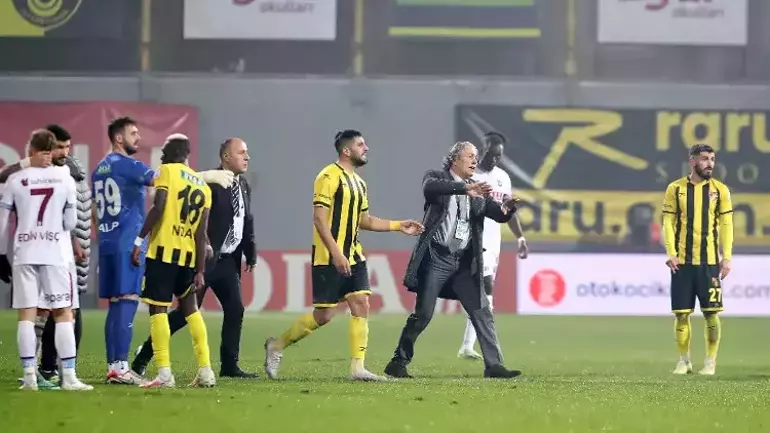 PFDK'dan Beşiktaş, Galatasaray ve Fenerbahçe'ye para cezası