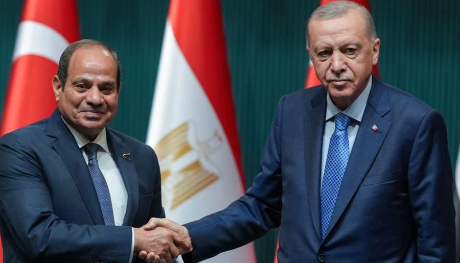 Erdoğan Sisi’yi ‘Rabia’ ile uğurladı