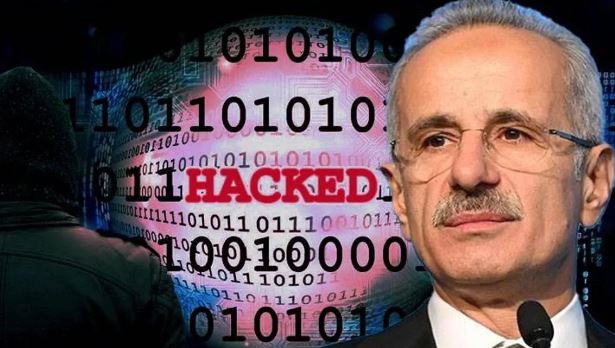 AKP'li bakandan 'Kişisel veriler çalındı mı' sorusuna yanıt