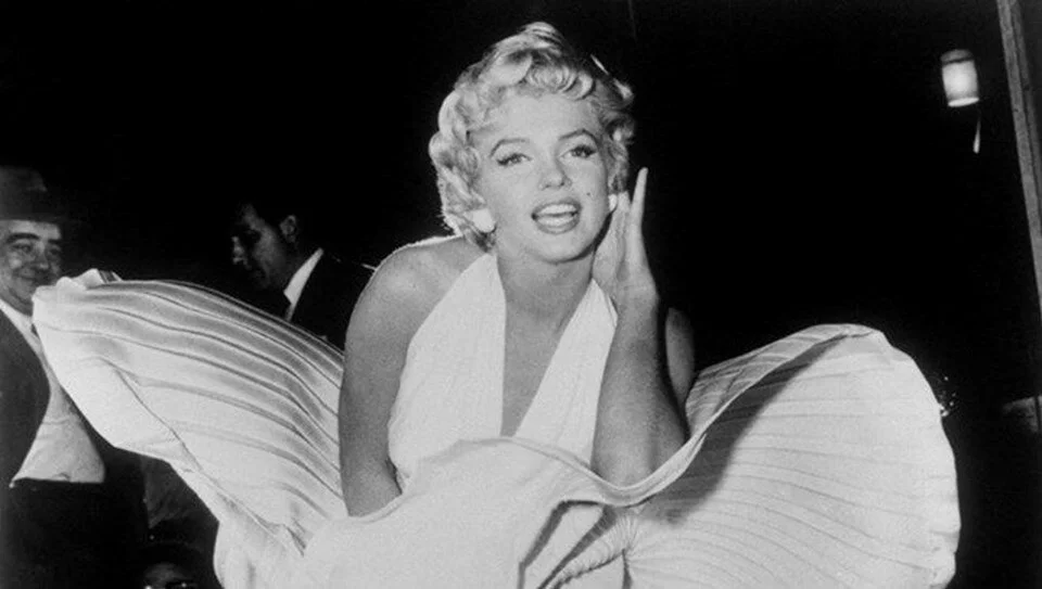 Marilyn Monroe'nun kıyafetleri ve mektupları sergilenecek!