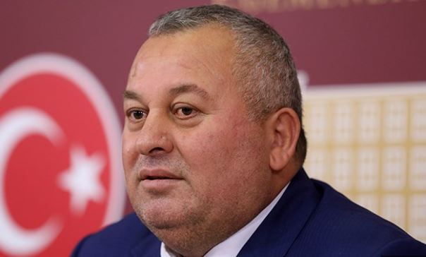 Cemal Enginyurt'tan AKP'ye salvolar