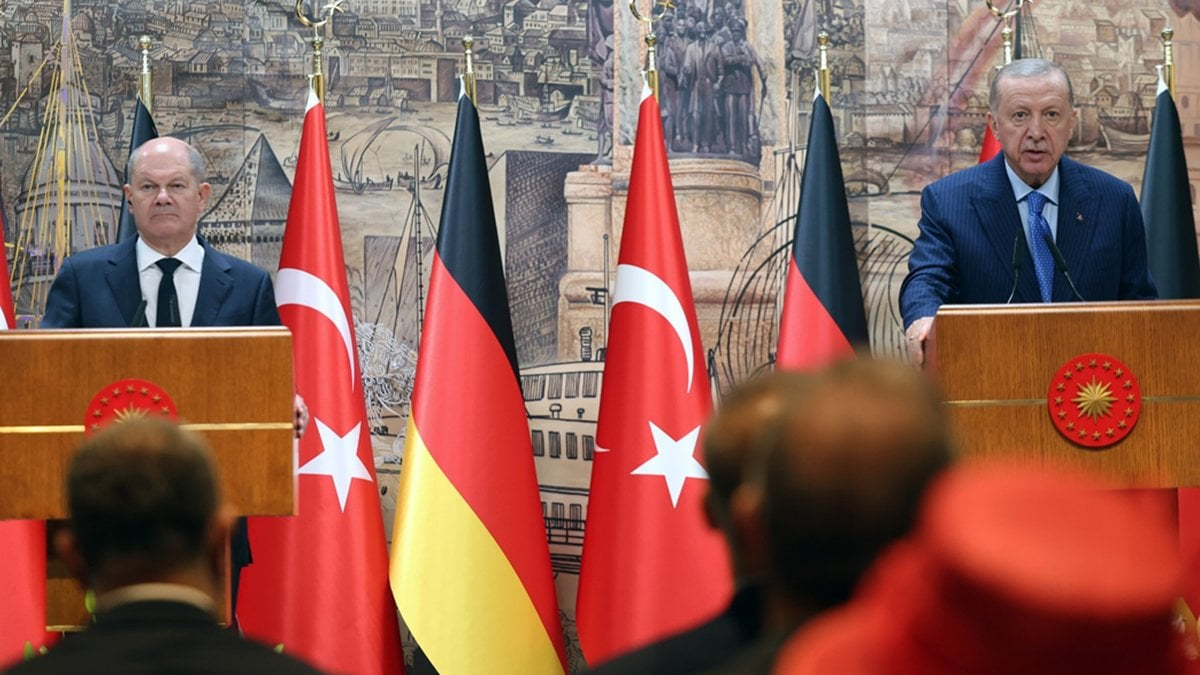 Suriye ve Lübnan’dan Gelen Mültecilere Kapımız Her Zaman Açık