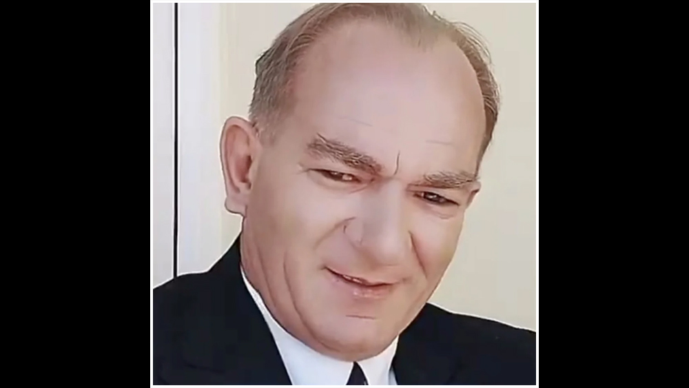 Atatürk'e benzeyen adam 29 Ekim'de canlı yayında bağış topladı