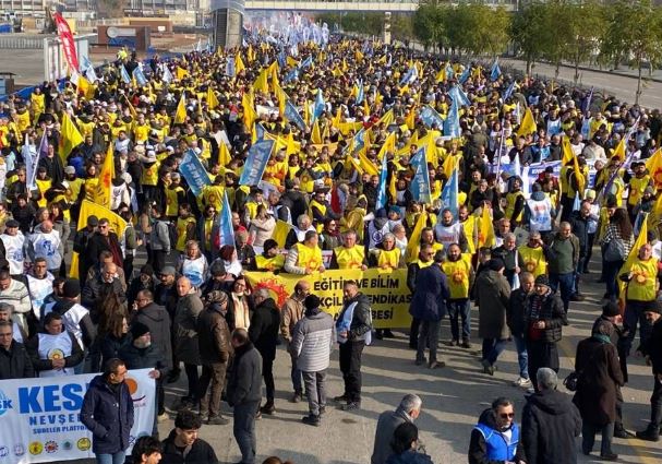 ‘Geçinemiyoruz’ mitingi: Binlerce yurttaş Ankara'da toplandı