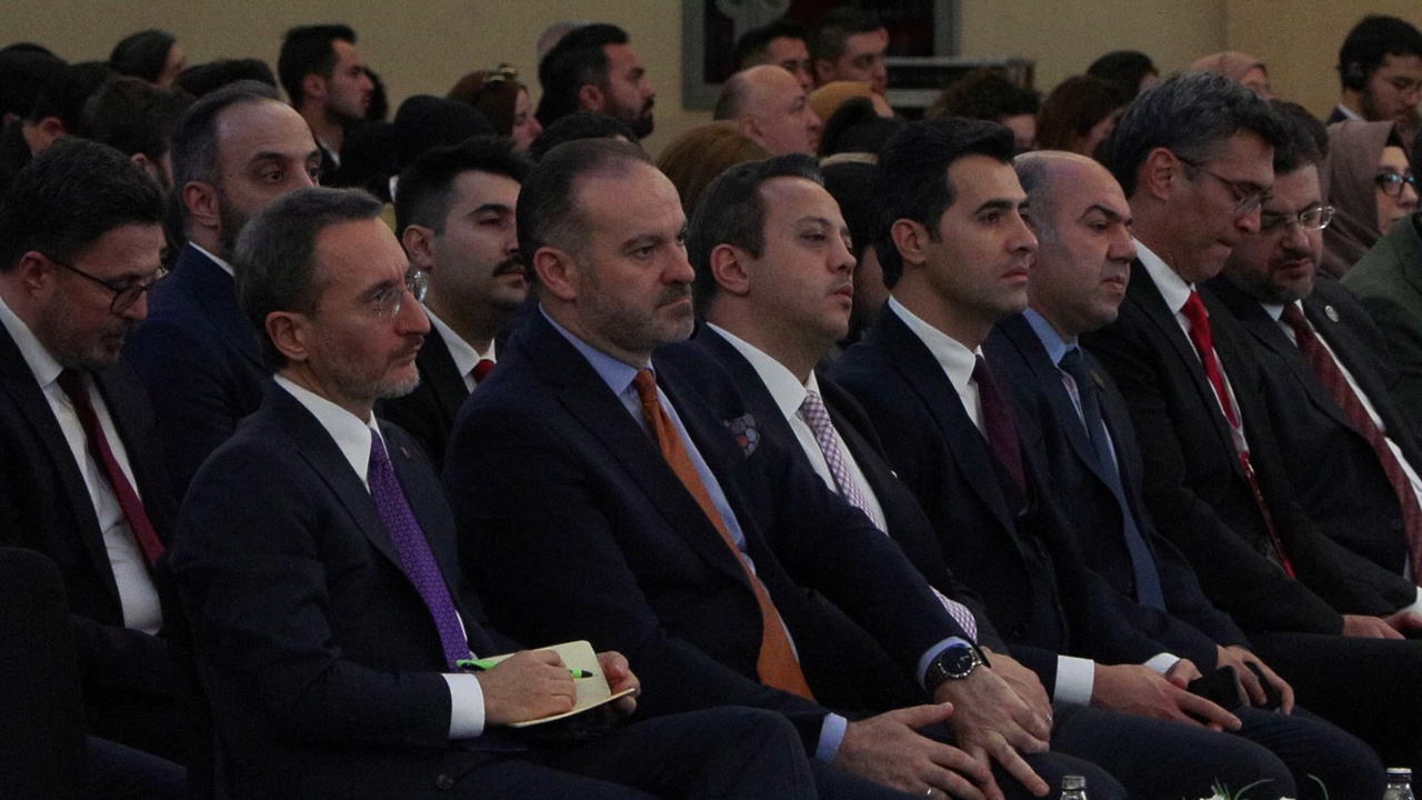 Fahrettin Altun: Batı Medyası İsrail'in Soykırımını Gizliyor
