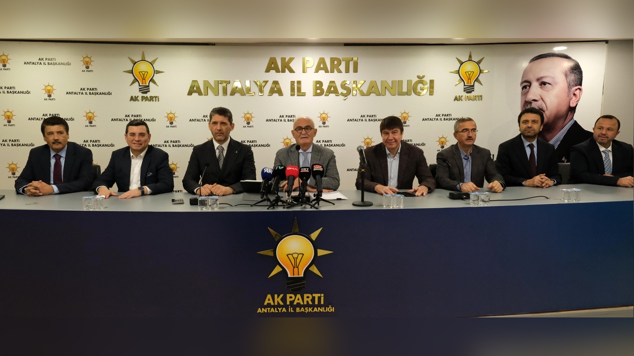 Yılmaz'dan CHP'li Belediyelere Sert Eleştiri