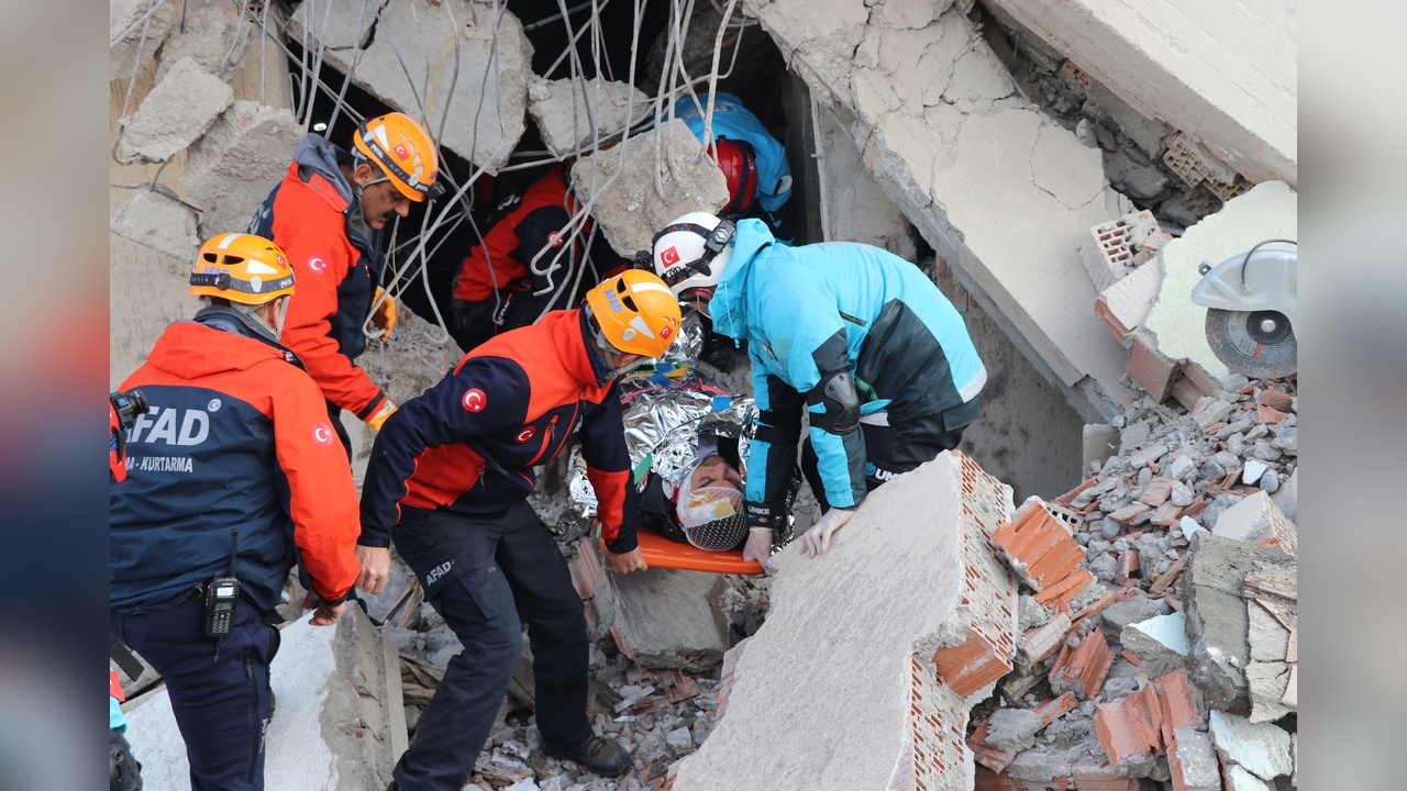 Kayseri'de büyük çaplı deprem tatbikatı gerçekleştirildi