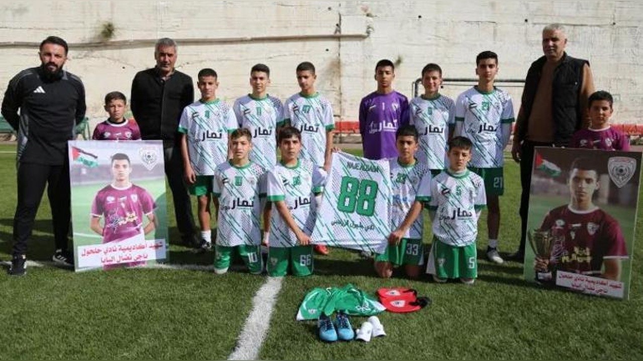 Filistinli Çocuk Futbol Hayaliyle Hayatını Kaybetti