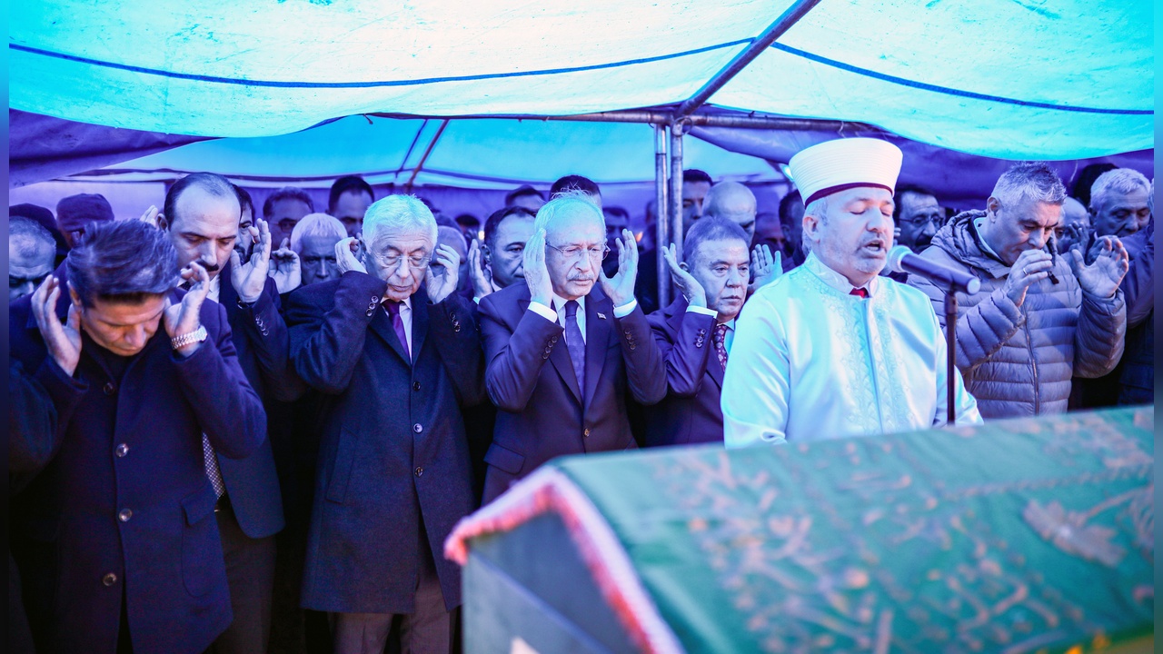 Kılıçdaroğlu, Dünürünün Cenaze Törenine Katıldı