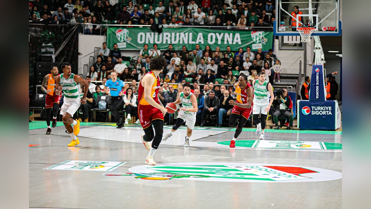 Galatasaray, Bursaspor'u Farklı Geçti