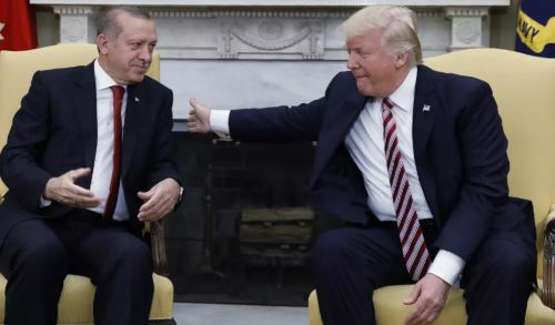 Suriye açıklaması yapan Trump'tan Erdoğan'a övgüler
