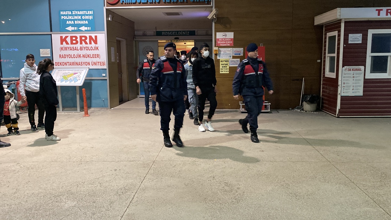 Bursa'da 13 Kaçak Göçmen Ele Geçirildi, 296 Bin TL Ceza Uygulandı