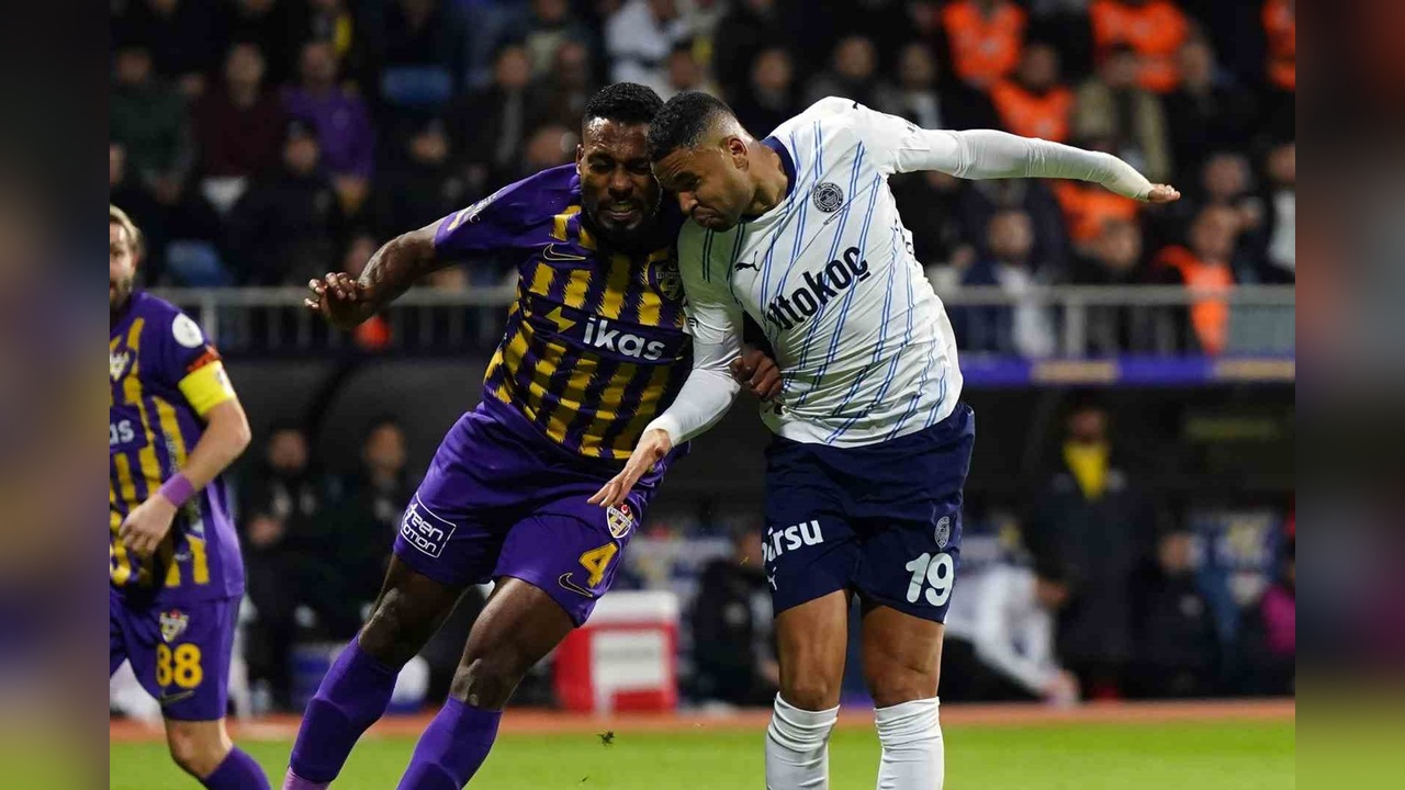 Eyüpspor ve Fenerbahçe Beraberlikte Buluştu