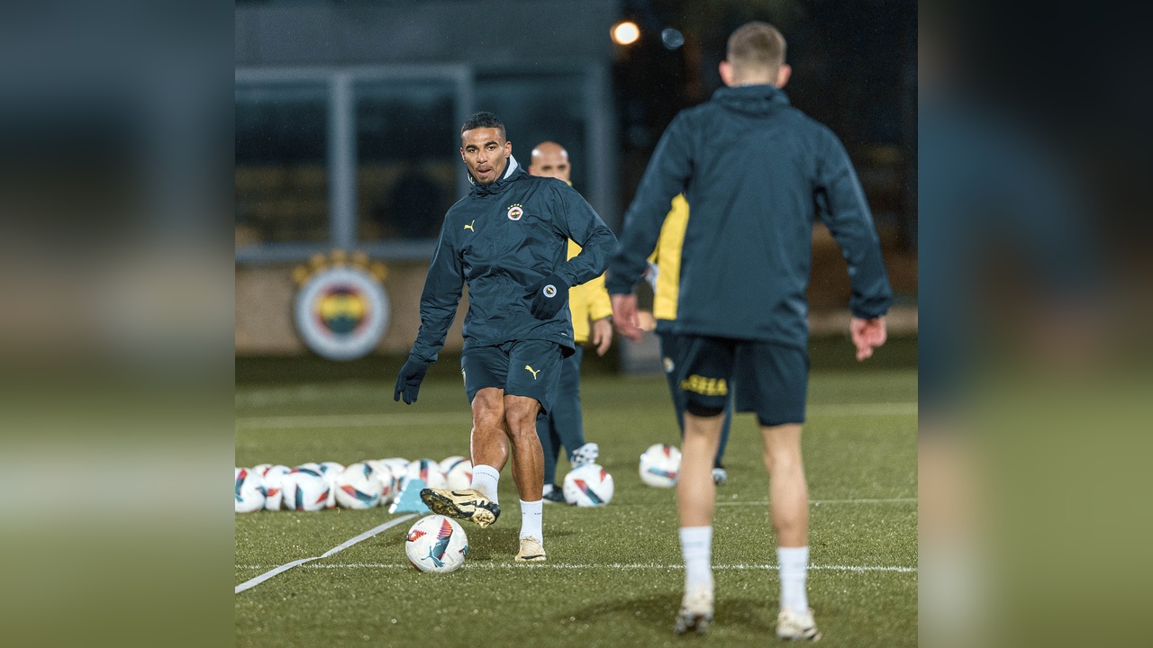 Fenerbahçe, Hatayspor ile oynayacağı karşılaşma için antrenmanlara başladı