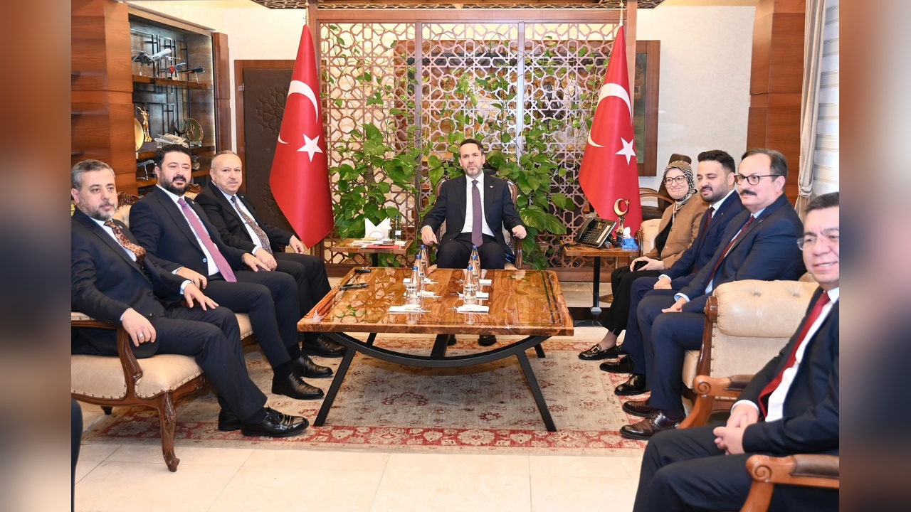 Bakan Bayraktar: Gelişmiş Ülkeler Nükleerden Uzaklaşıyor, Türkiye Yatırım Yapıyor