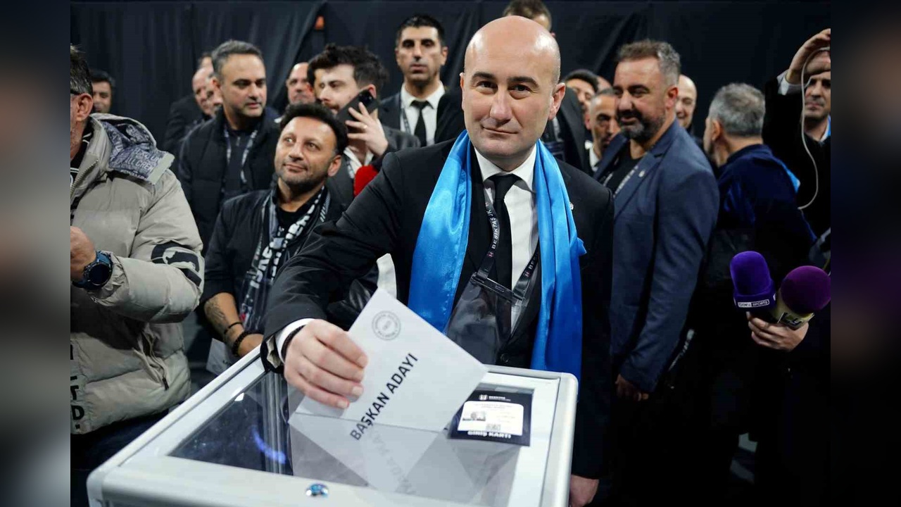 Hüseyin Yücel, Beşiktaş Başkanlığı İçin Oyunu Kullandı
