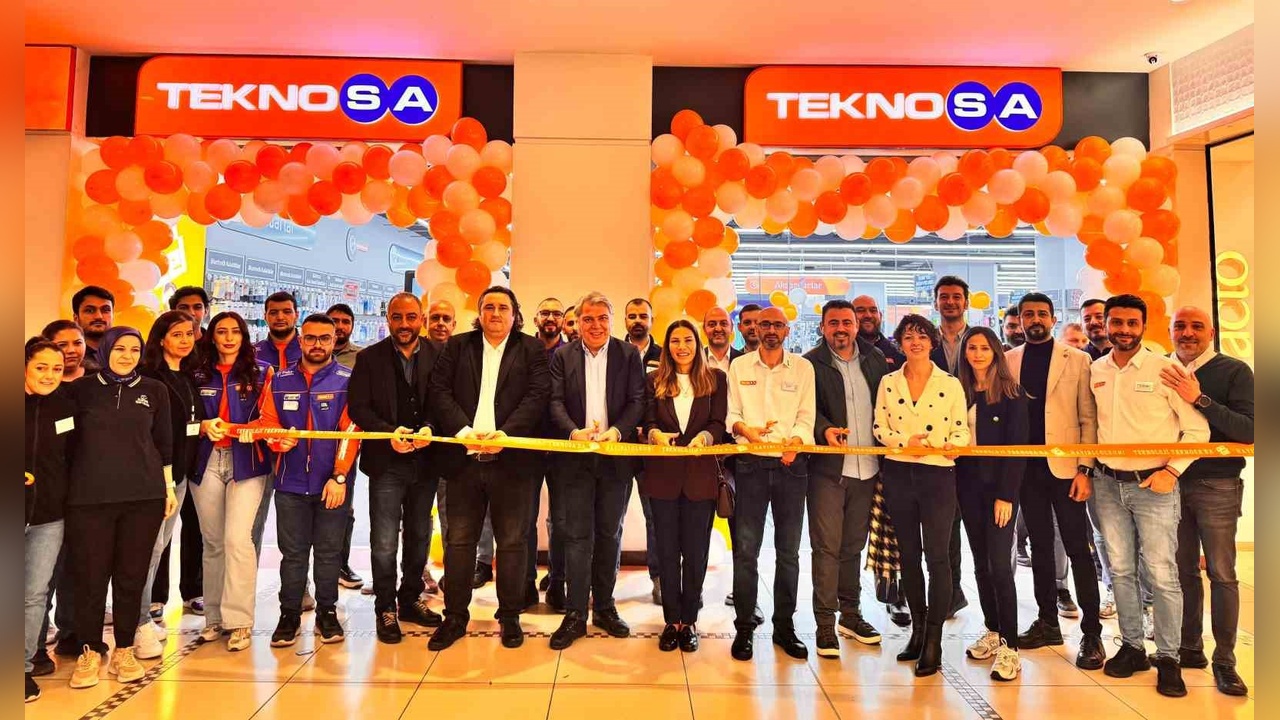 Teknosa, İstanbul'da Yıl Sonu Mağaza Dönüşümünü Gerçekleştirdi