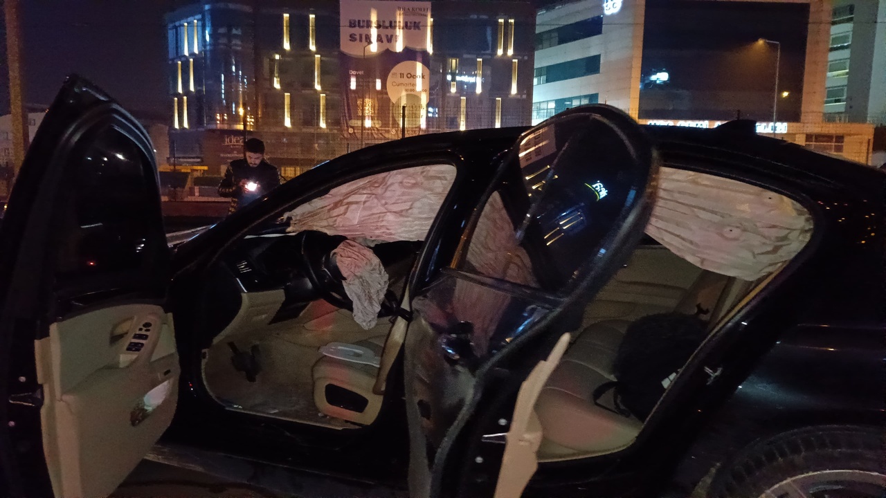 Bursa'da Ters Yolda Kaza: İki Yaralı