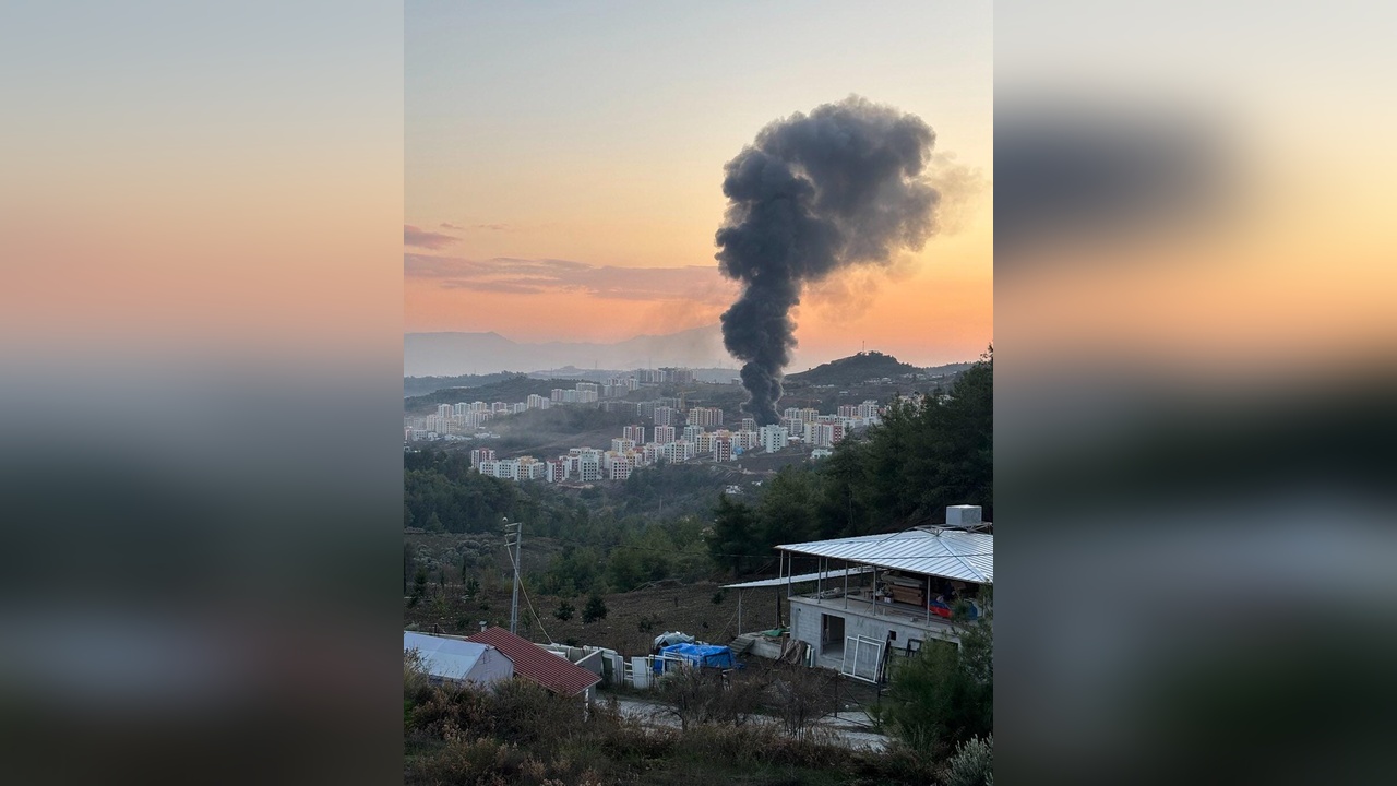Hatay'daki Şantiye Yatakhanesinde Yangın Çıktı