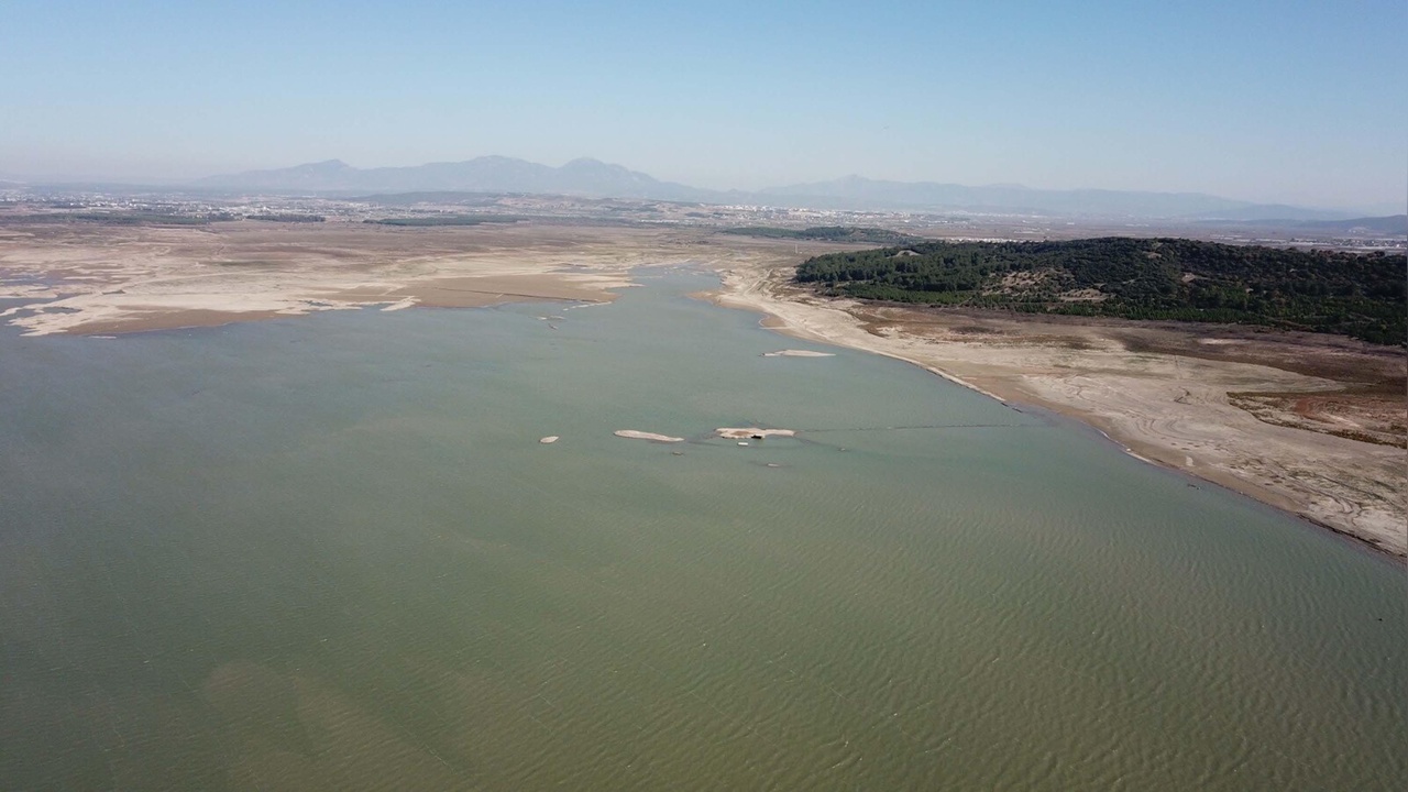 İzmir'de Aralık Yağışları Artarken Tahtalı Barajı Doluluk Oranı Düşük Kalıyor