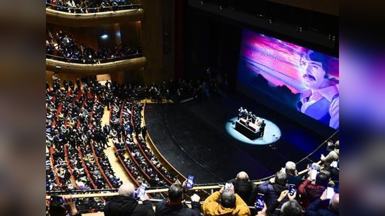 Ferdi Tayfur İçin Son Yolculuk Töreni Gerçekleşti
