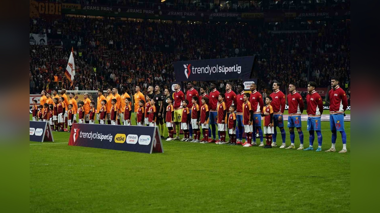 Galatasaray, Göztepe'yi Zorluyor: İlk Yarıda 1-0 Önde