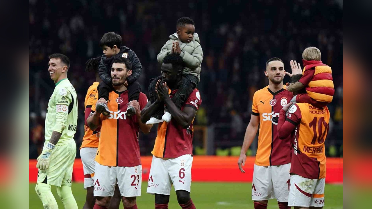 Galatasaray'ın Yenilmezlik Serisi 21 Maça Ulaştı