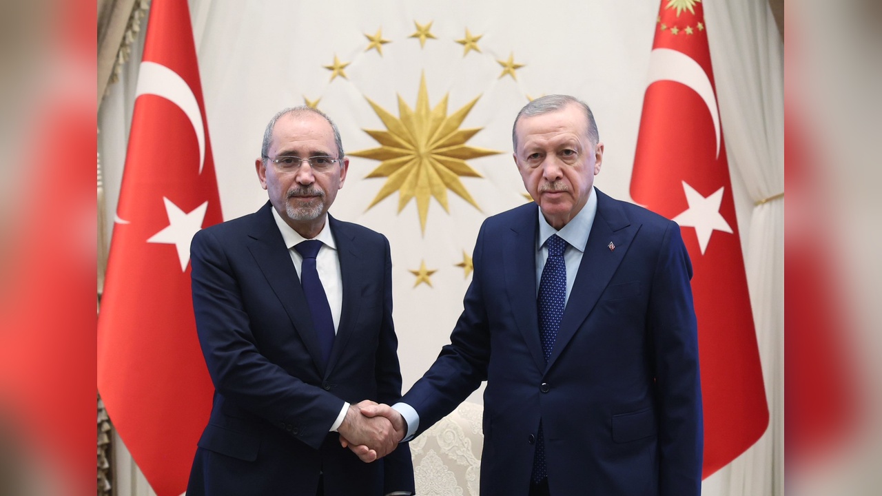 Cumhurbaşkanı Erdoğan, Ürdün Dışişleri Bakanı ile Görüşme Gerçekleştirdi