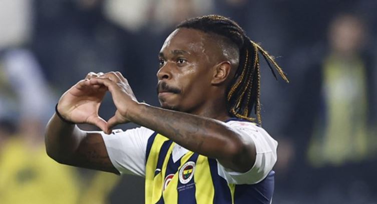 Fenerbahçe'de ayrılık rüzgarı! Hull City'e mi gidiyor?