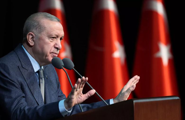 Erdoğan: Yeni evlenecek gençlere faizsiz kredi verilecek