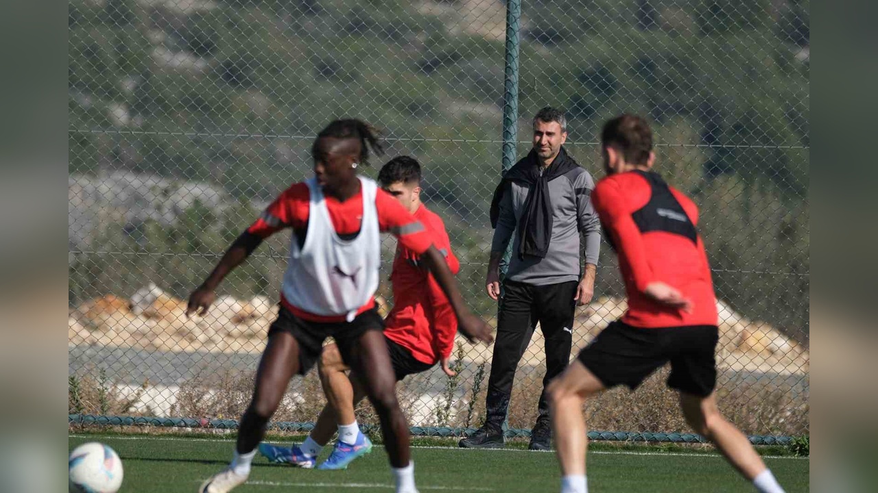 Atakaş Hatayspor, Galatasaray Maçına Hazırlanıyor