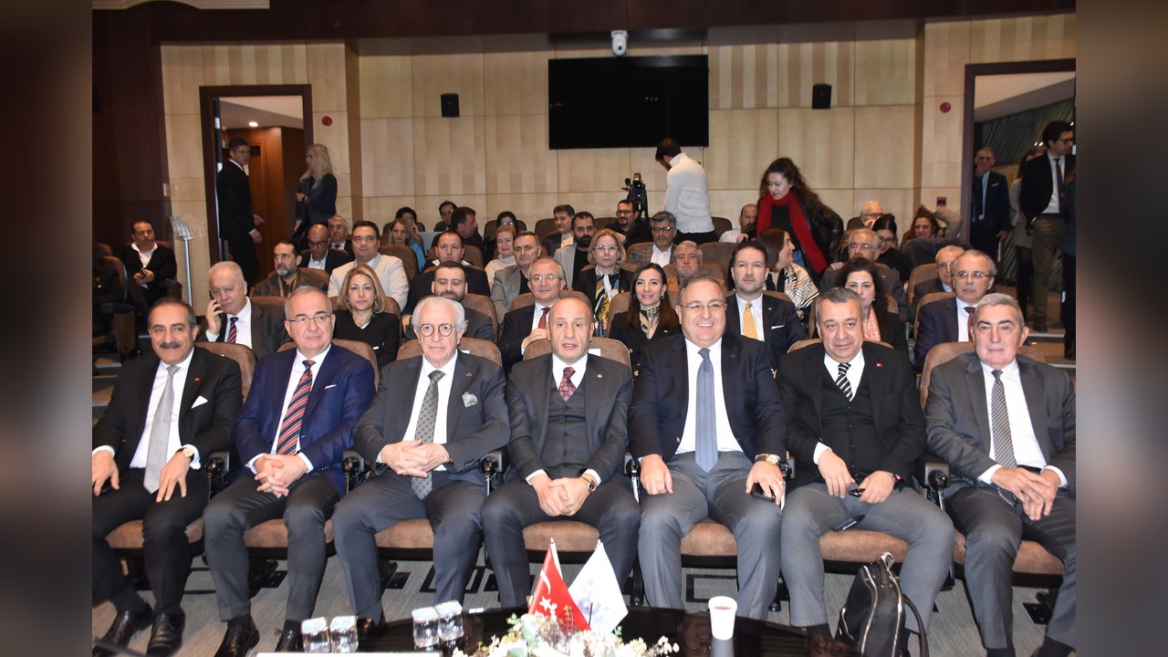 TİM Başkanı Gültepe, 2025 İhracat Hedeflerini Aştıklarını Duyurdu