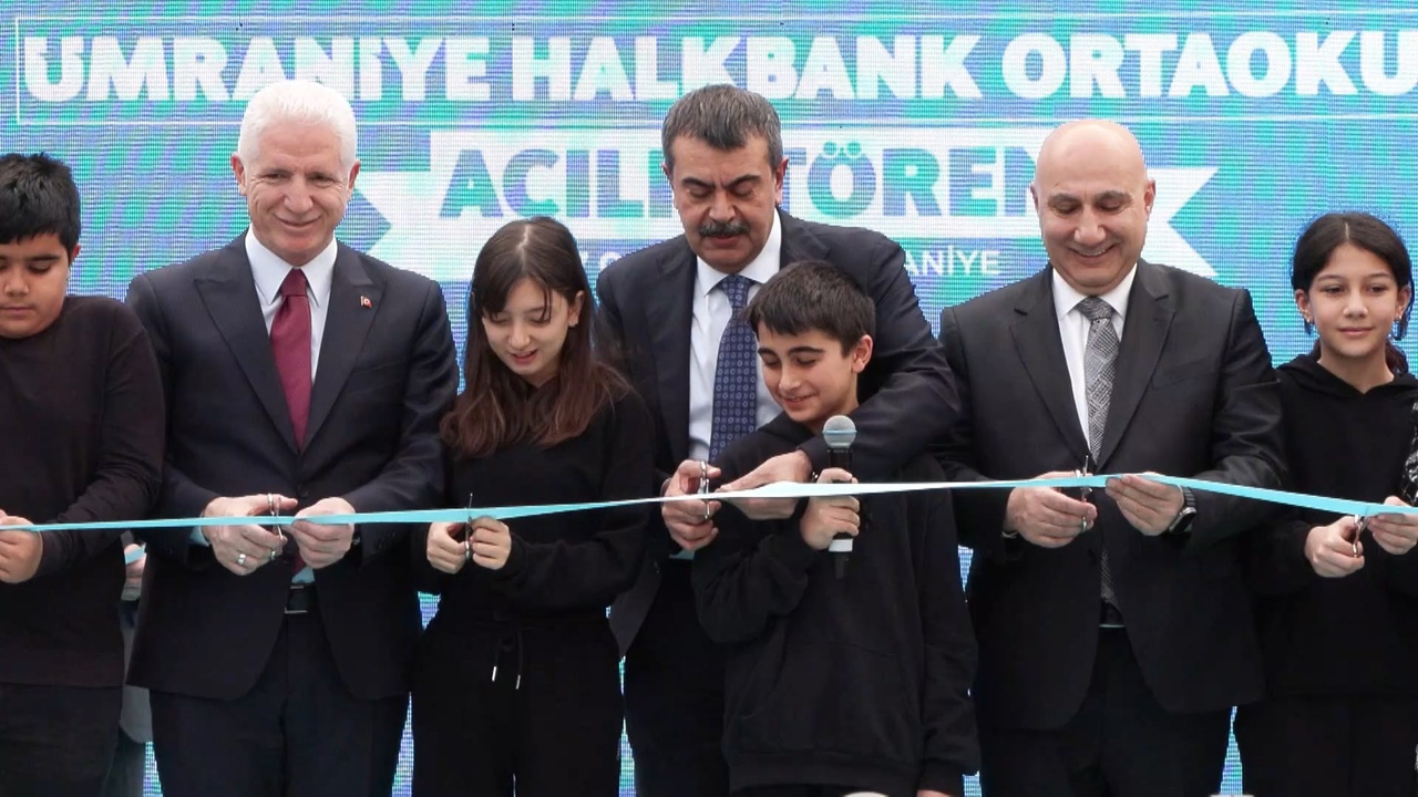 Bakan Tekin: Türkiye, Küresel Örnek Ülke Haline Geldi